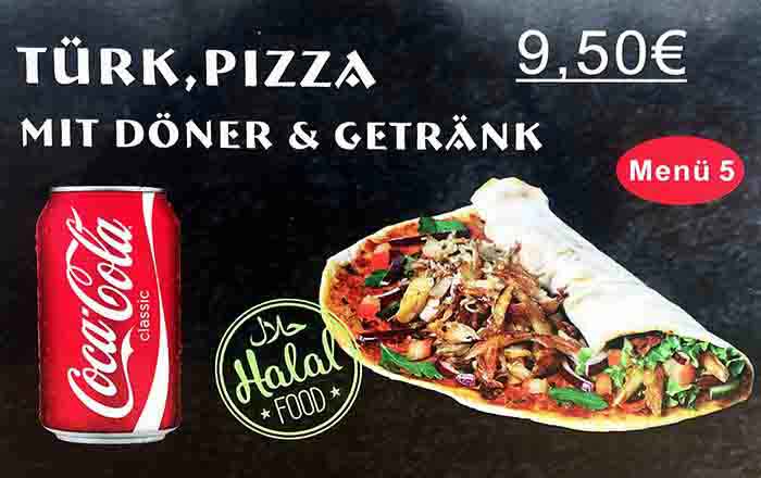 Türkische Pizza mit Döner und Getränk